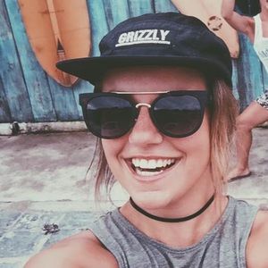 Meet your Posher, Éricka